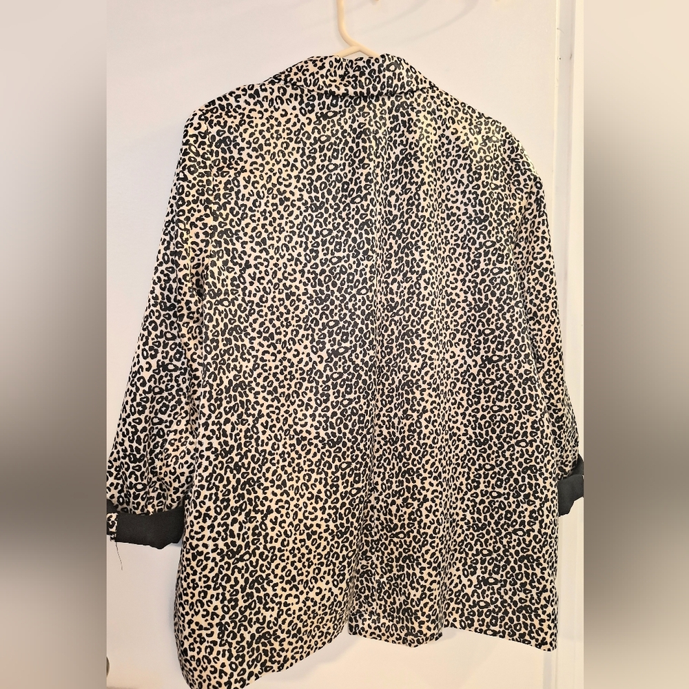 Fun business casual leopard print blazer by Nine West - Picture 9 of 9